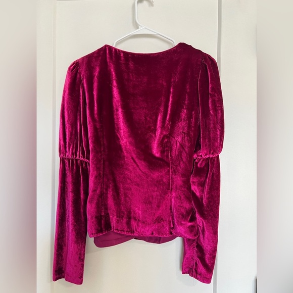 Cinq à Sept Velvet Blouse - Picture 8 of 8